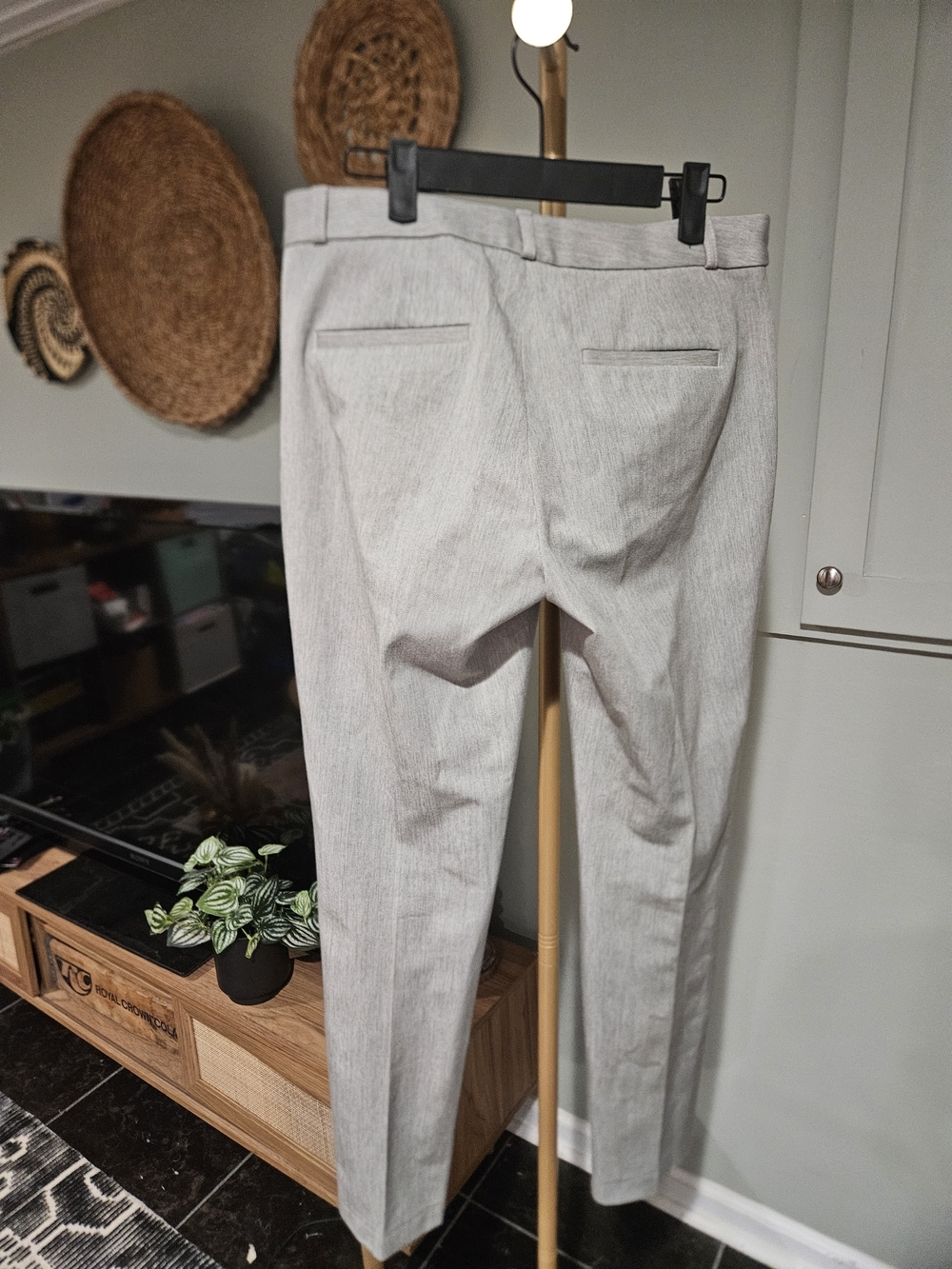 Banana Republic Sloan Curvy Fit Ankle Trousers – Gray. Size 6 (Like New) - Picture 13 of 16